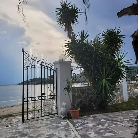 Ferienhaus Mamidaki House *